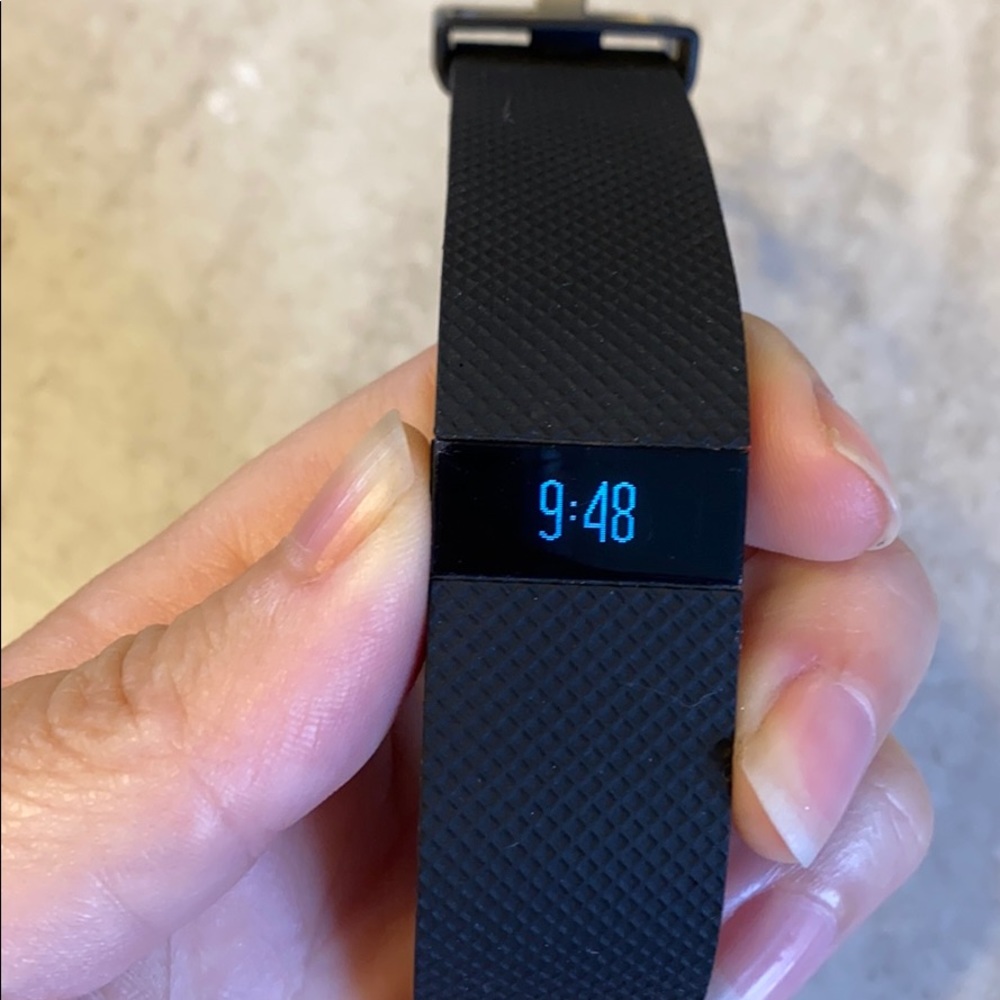 Fitbit - Picture 4 of 9